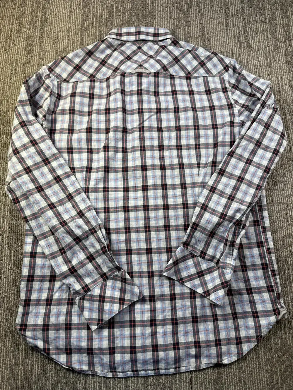 7 Diamonds Shirt Mens Small Blue Plaid Long Sleeve Button Up Lightweight Casual
